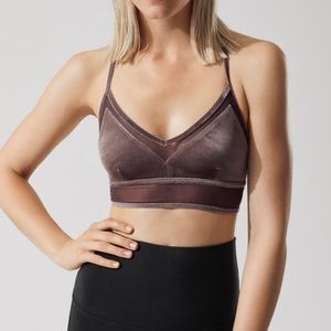 NWT Alo Yoga luxe bra, XS